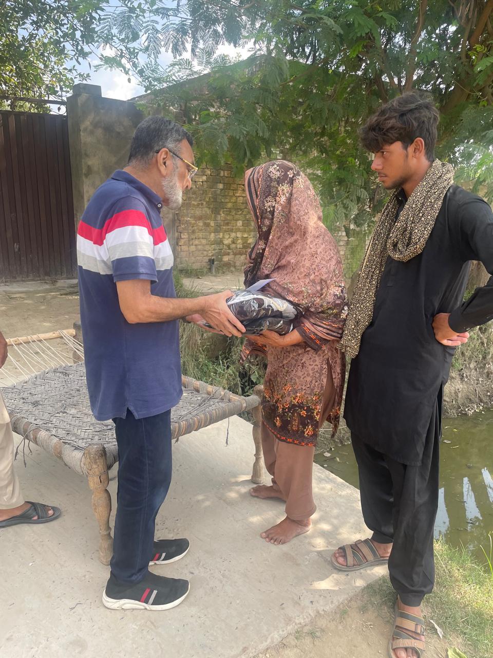Cash and clothes Distribution